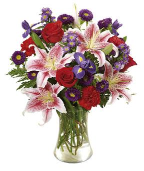 The FTD� Stunning Beauty� Bouquet